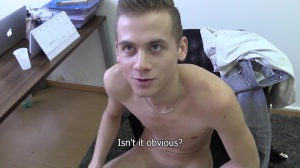 Blond dilettante lad with a awesome smile