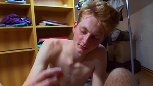 CzechHunter.com: Very slim amateur reality handjob video