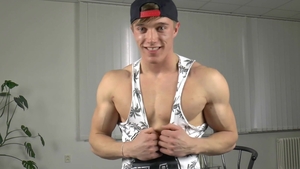 EastBoys: Got nailed on live cam together with muscled gay