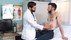FamilyCreep.com - Ramming hard among piercing european gay