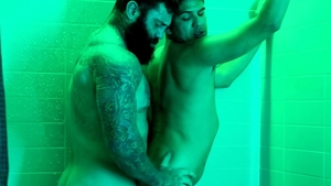 DadCreep: Markus Kage bends over in shower