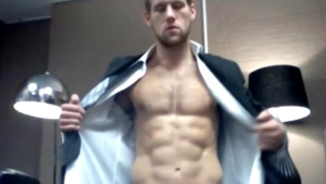 MenatPlay: David's Bubble Butt Reveal