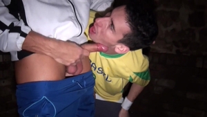 JalifStudio: Greg Centuri among amateur Miguel Bryan fingering