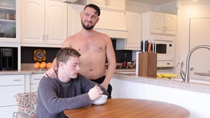 Family Dick: Nice uncle Aaron Allen wishes for hard nailining