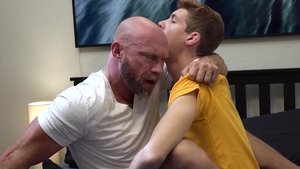 twinkloads: Bailey-Knox: A Sweaty, Gay Rendezvous