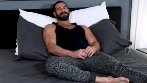 Solo: Pure Sexiness: Hairy Bear on Top