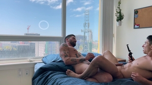 Next Door Homemade: Muscular Hunks Share Their Pumps