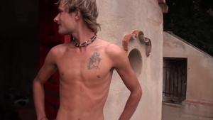 jalifstudio: Private Paradise for Lucas & Max