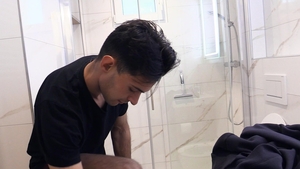 Czech Hunter: Cash-Hungry Hunk in My Home
