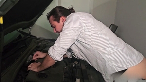 AmateurGayPOV: Under the Hood, Max Adonis Style