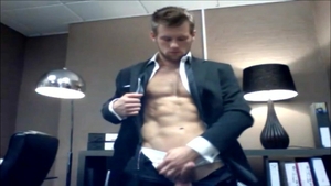 menatplay: Hairy Chest, Big Surprises