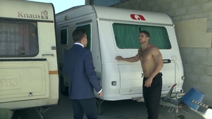 menatplay: Russian Bull Takes Control