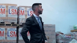 menatplay: The Power of an Alpha-Bottom Revealed