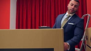 menatplay: Big Businessman Meets Juicy Moving Man