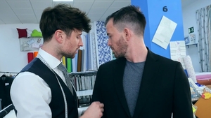 menatplay: Gay News Anchor's Dirty Secret