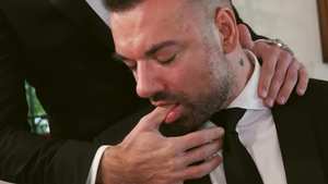 menatplay: Fingers Dancing on Keys