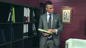 menatplay: Sexting Leads to X-Rated Office Fun