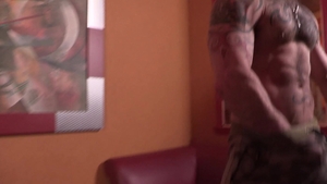 maskurbate: Deboxer Brings Back the Heat to the Studio