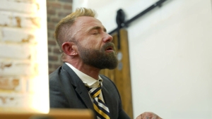 menatplay: In the Barbershop: Two Men Share a Load